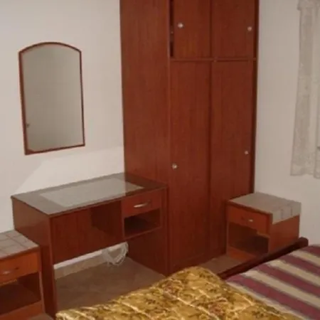Appartement Ferienwohnung Mit Balkon Fuer Fuenf Personen *