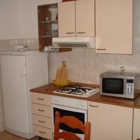 Ferienwohnung Mit Balkon Fuer Fuenf Personen *