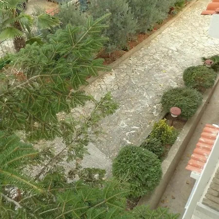 Appartement Ferienwohnung Mit Balkon Fuer Fuenf Personen Pula